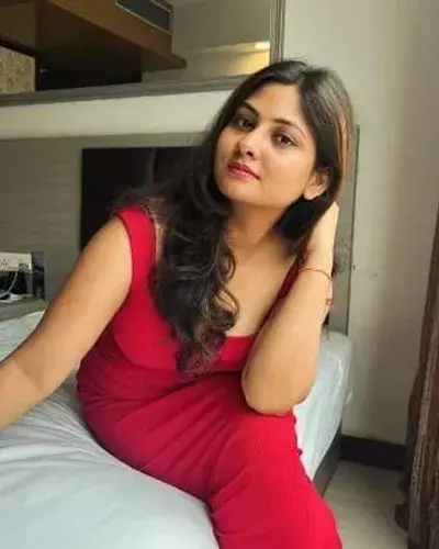 Escort Service In Tamkuhi Raj